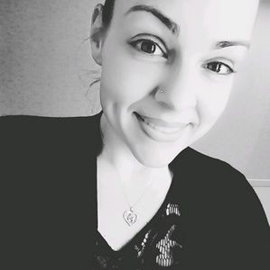 Meet your Posher, Kim